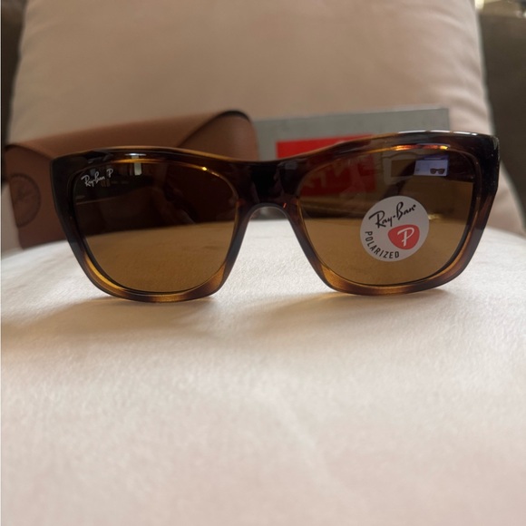✨ New Ray-Ban RB4194 Light Havana 53mm Sunglasses - Picture 1 of 6